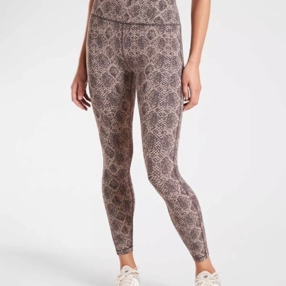 Athleta Ultimate Stash Pocket 7/8 Snake Tight Yoga Fitness Pant #531314 Medium